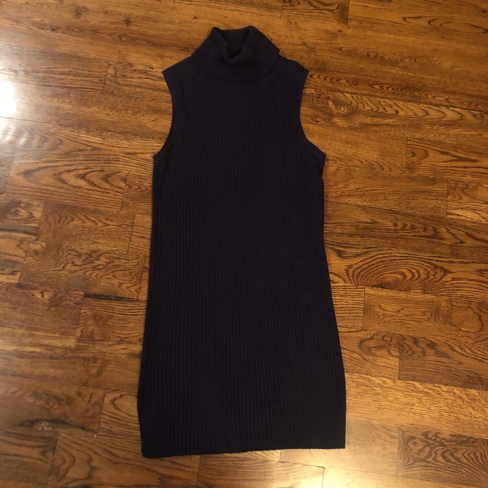Large Gap turtle neck sleeveless
